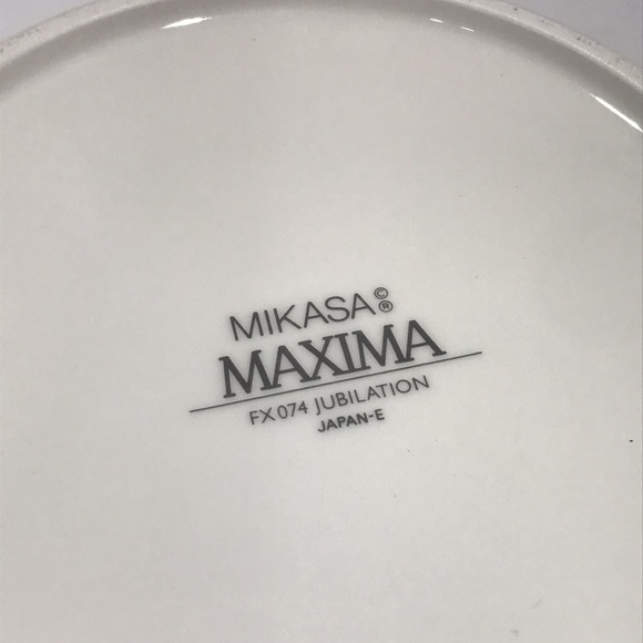 Vintage Mikasa Maxima Jubilation Pattern Christmas Holiday Trinket Candy Dish - Picture 8 of 10